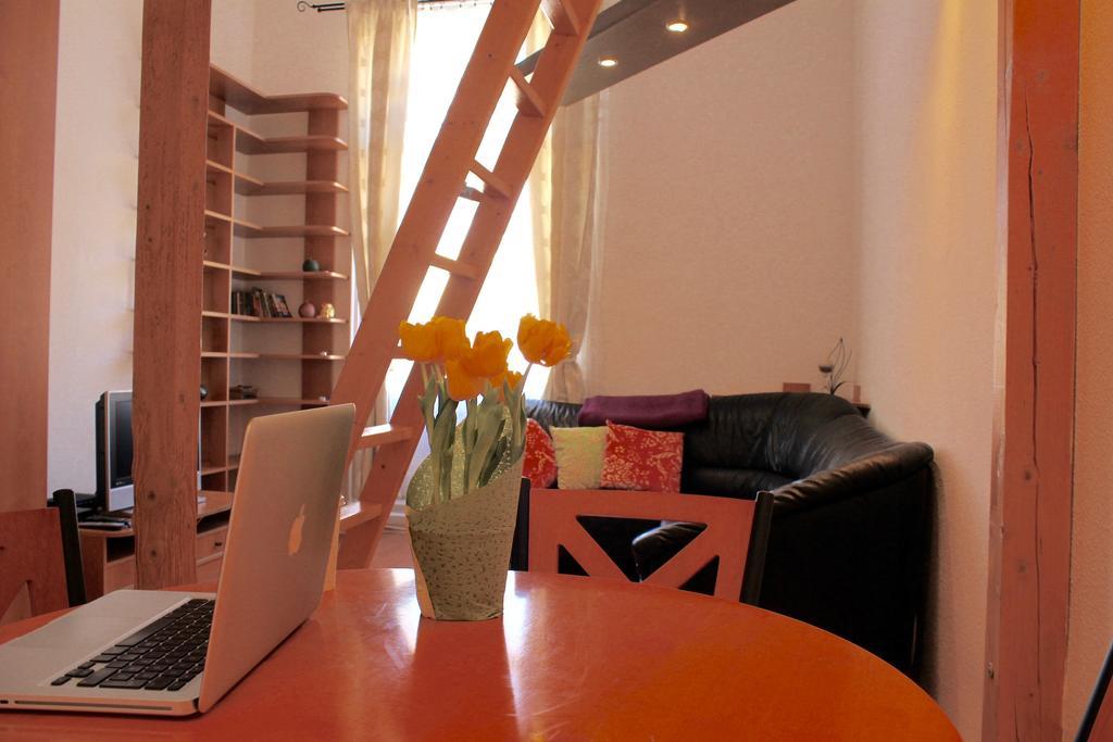 Lux Apartman Apartamento Budapest Exterior foto